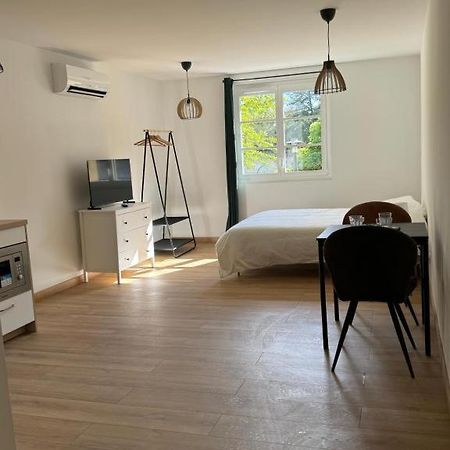 Comme A La Maison Crest Esterno foto