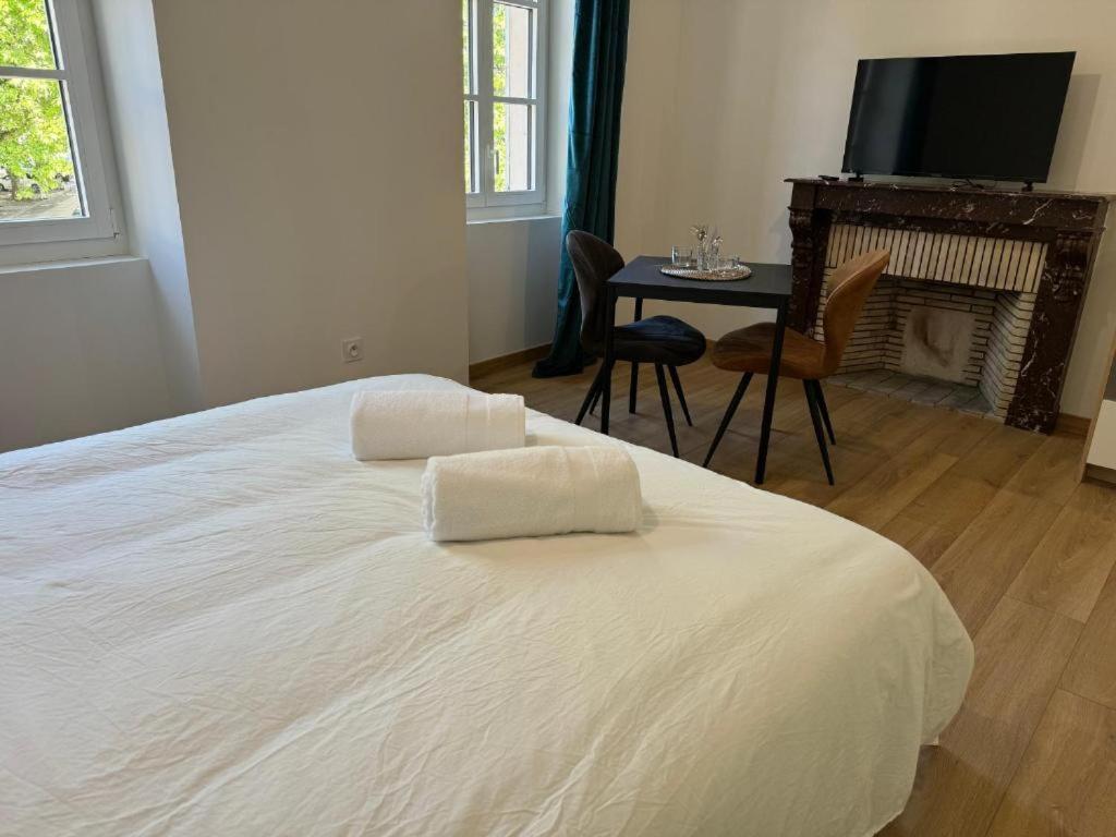 Comme A La Maison Crest Esterno foto